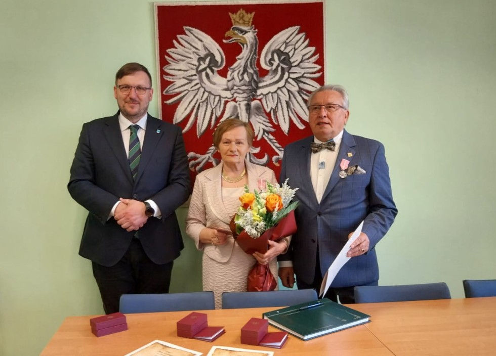 Złote Gody w Gminie Sztutowo – trzy pary odznaczone Medalami za Długoletnie Pożycie Małżeńskie.