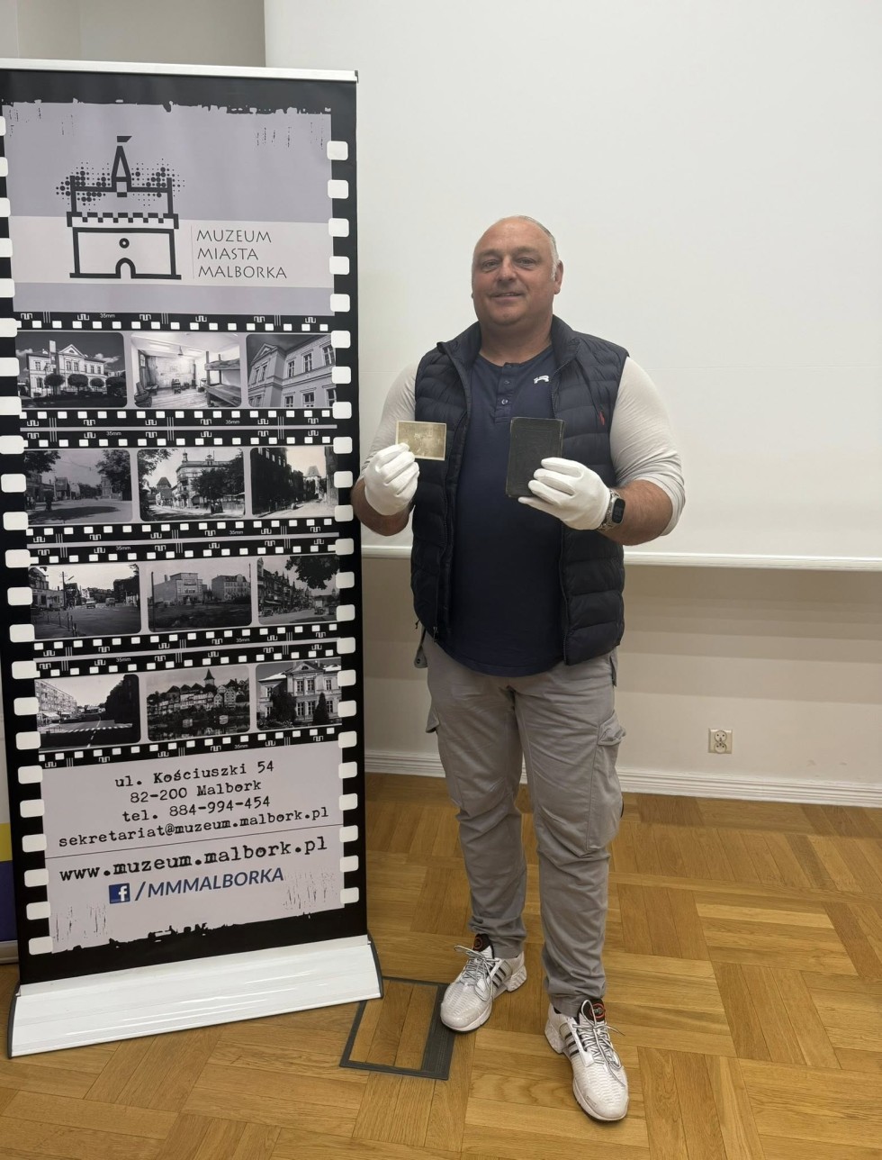 Syn brytyjskiego jeńca wojennego odwiedził Muzeum Miasta Malborka.