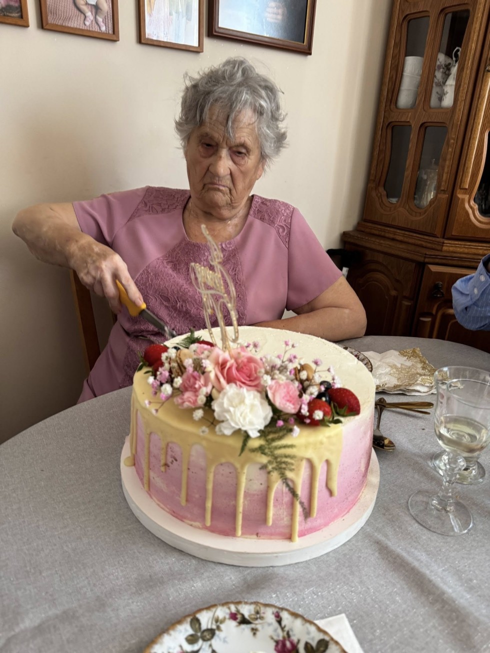 Pani Janina Ludwiczuk świętuje 90. urodziny.