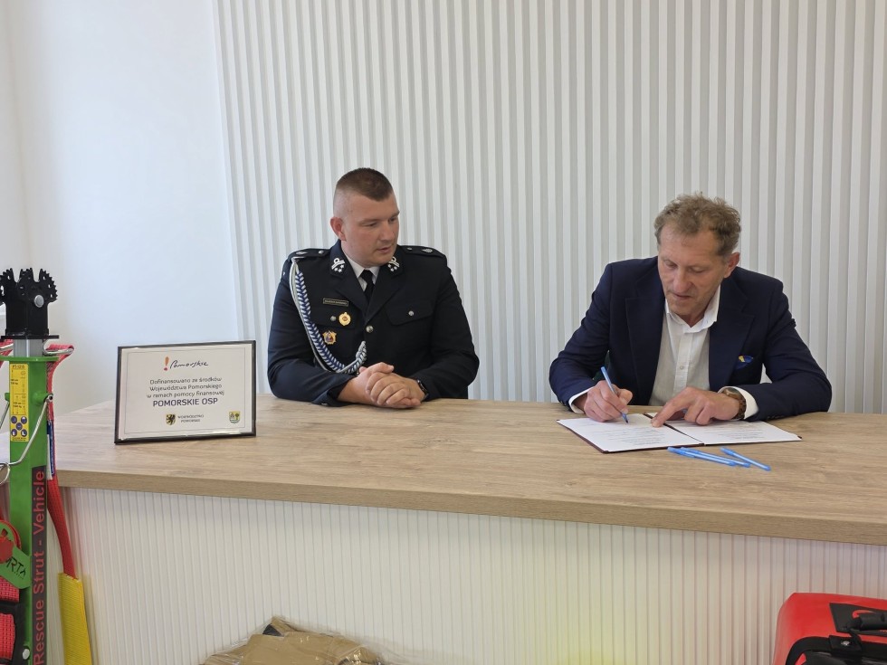 Nowy sprzęt dla OSP w Ząbrowie i Starym Polu dzięki wsparciu z programu Pomorskie OSP.