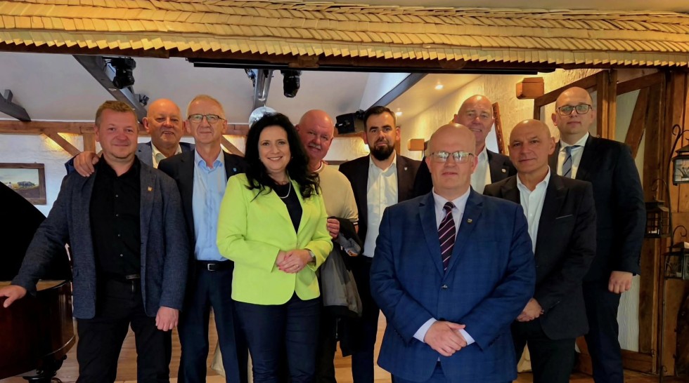 Samorządowcy debatowali we Wdzydzach Kiszewskich – ważne tematy i wspólne stanowiska Konwentu Powiatów Województwa Pomorskiego.