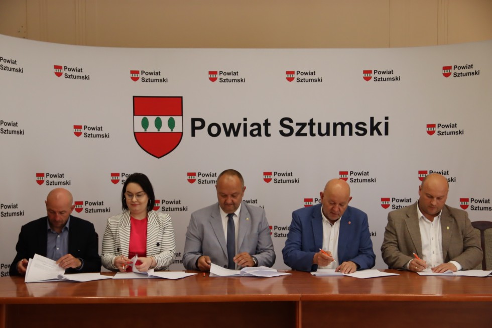 Ponad 2,3 mln zł na modernizację dróg powiatowych w Powiecie Sztumskim — za nami Konwent Starostów, Burmistrzów i Wójtów.