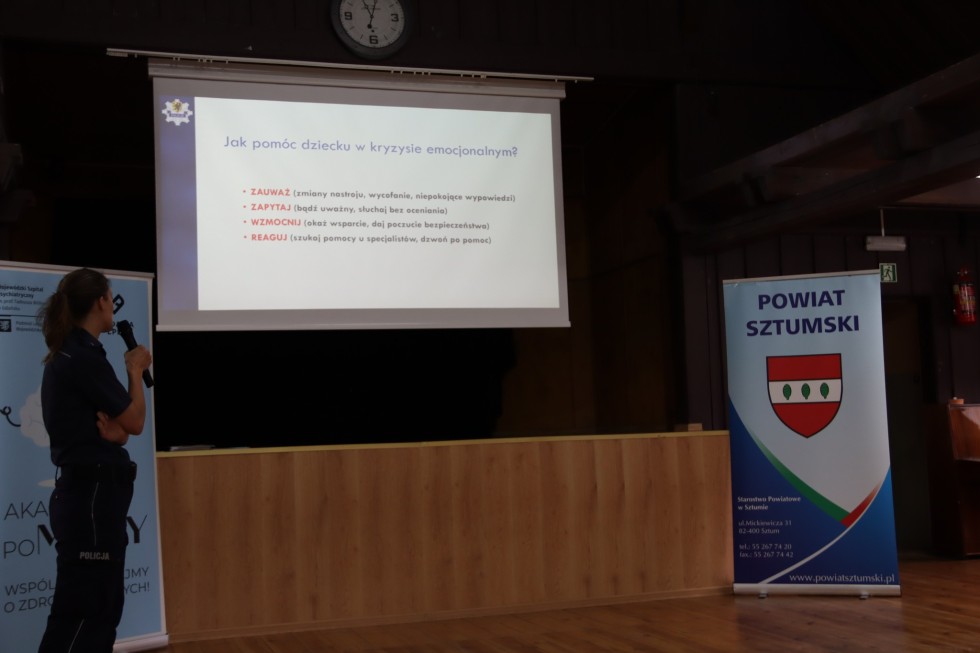 Akademia poMOCY w powiecie sztumskim – jak wspierać dzieci w kryzysie psychicznym?