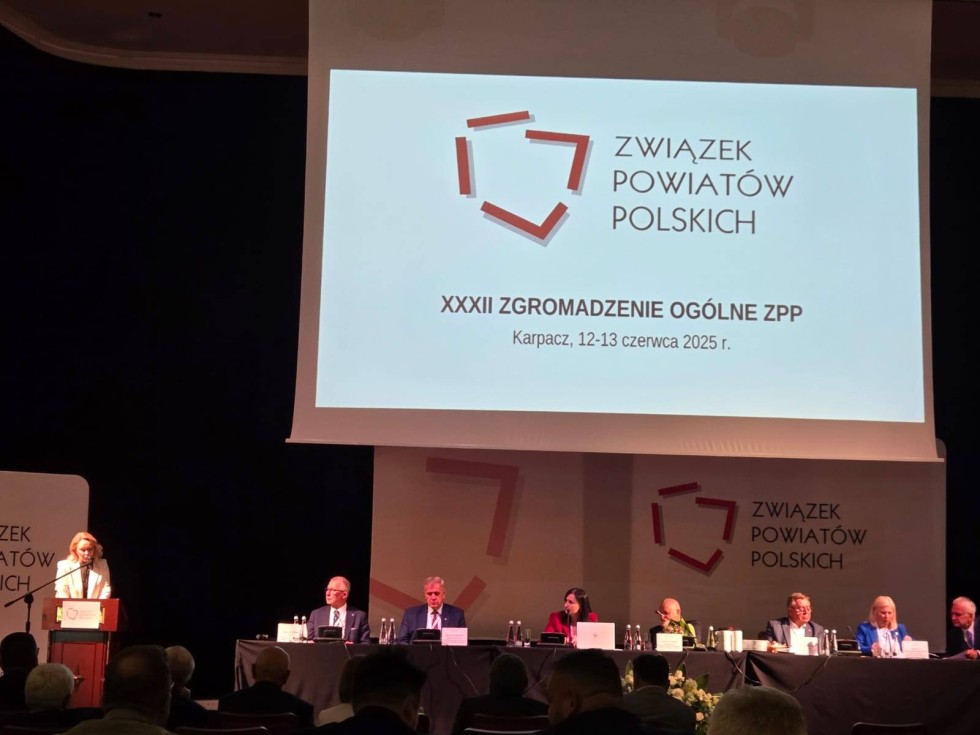 Powiat Nowodworski oficjalnie w Związku Powiatów Polskich.