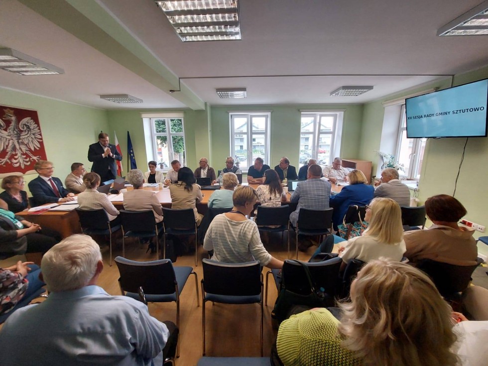 Wotum zaufania i absolutorium dla Wójta Gminy Sztutowo oraz zmiana na stanowisku Skarbnika.