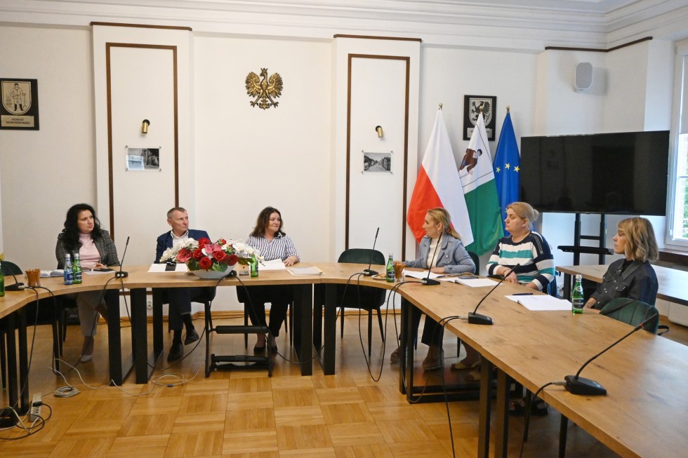 Powiatowa Rada Rynku Pracy o bezrobociu i planach na przyszłość.