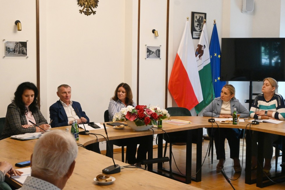 Powiatowa Rada Rynku Pracy o bezrobociu i planach na przyszłość.