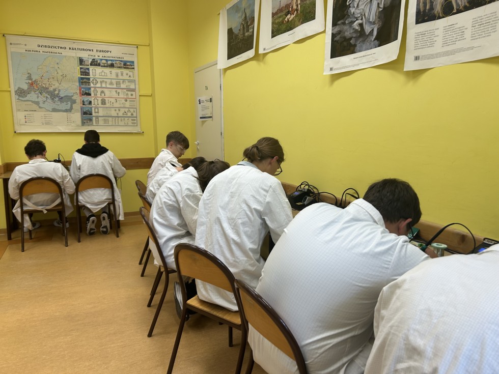 Nowoczesna elektronika w praktyce – kurs BGA dla młodych techników z Malborka.