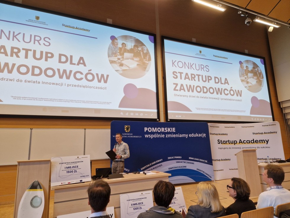 Uczniowie z Nowego Dworu Gdańskiego na gali finałowej Startup dla Zawodowców.