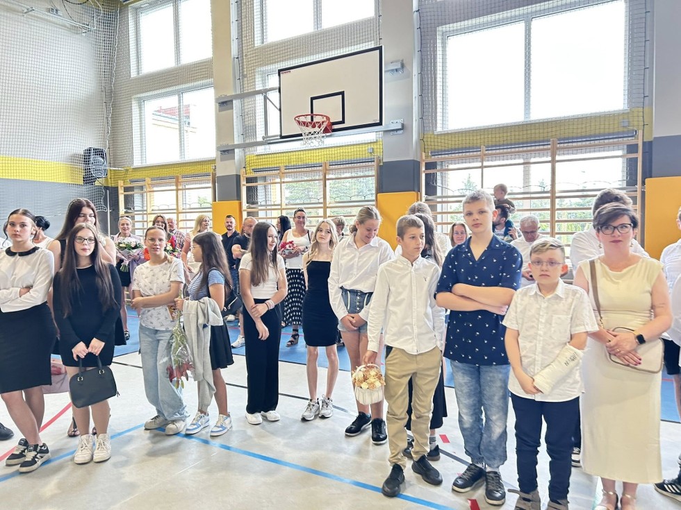 Uroczyste zakończenie roku szkolnego w Miłoradzu i Kończewicach.