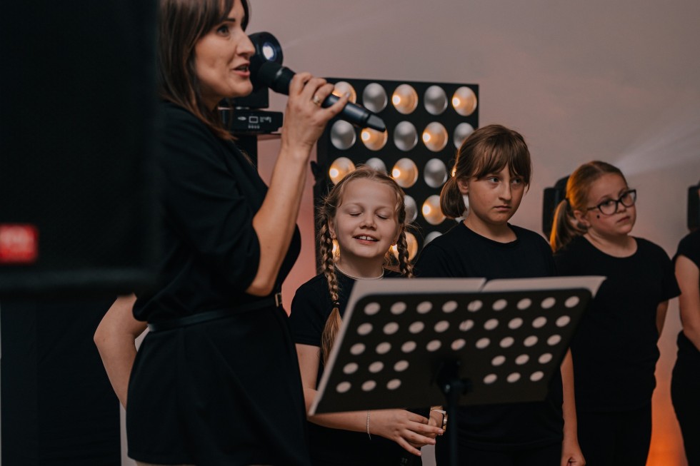 Młodzi artyści z Gminy Miłoradz zakończyli rok kulturalny pełen pasji i talentu.