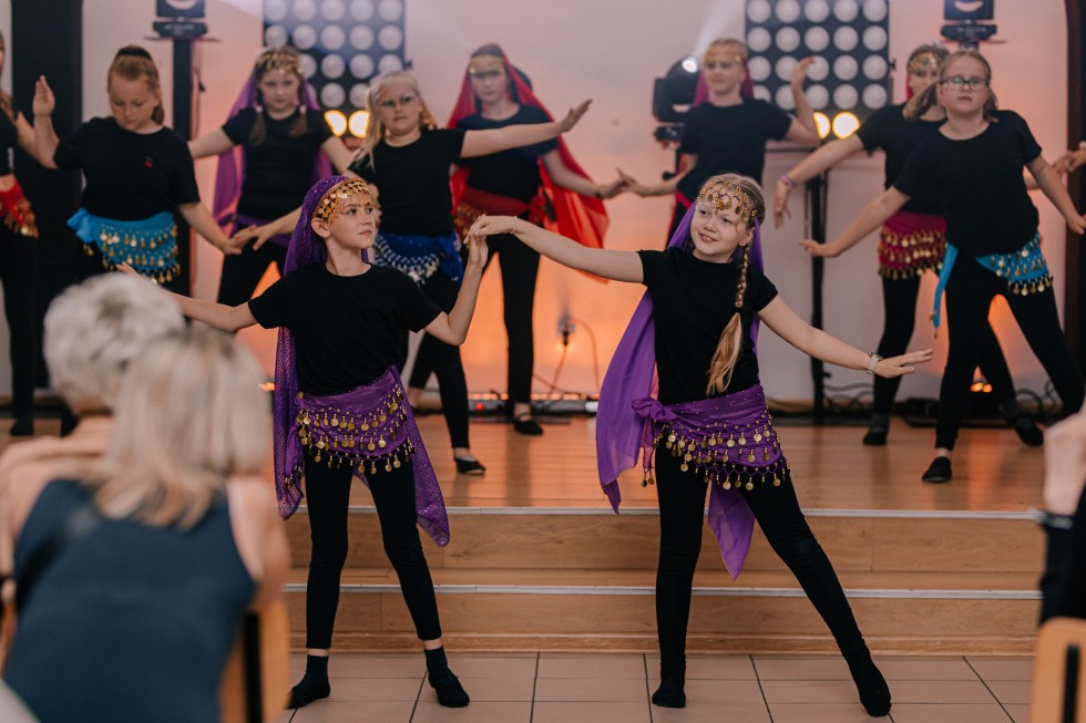Młodzi artyści z Gminy Miłoradz zakończyli rok kulturalny pełen pasji i talentu.