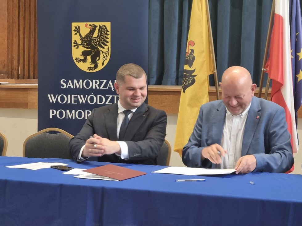 Pomorskie samorządy razem dla zdrowia seniorów – podpisano porozumienie ws. profilaktyki krztuśca.