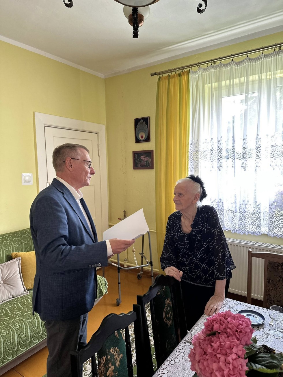 Pani Wanda Ziegert świętuje 93. urodziny – wyjątkowy jubileusz w Gozdawie.