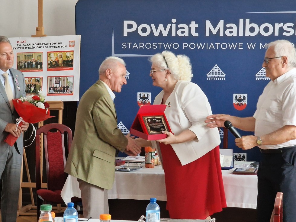 Strażnicy pamięci – 35. lat działalności Związku Kombatantów RP i Byłych Więźniów Politycznych w Malborku.