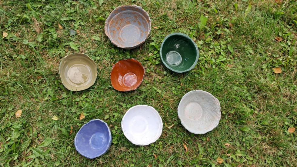 Ceramiczne dzieła mieszkańców Cisów zaprezentowane.
