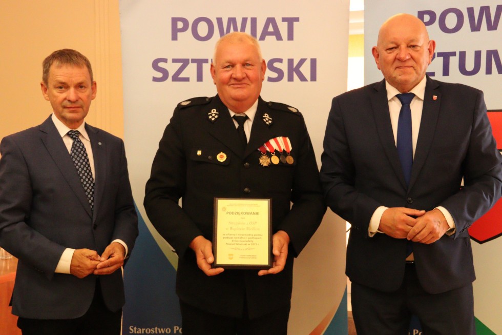 Sesja Rady Powiatu Sztumskiego - podsumowanie skutków ulewnych deszczy i podziękowania dla służb.