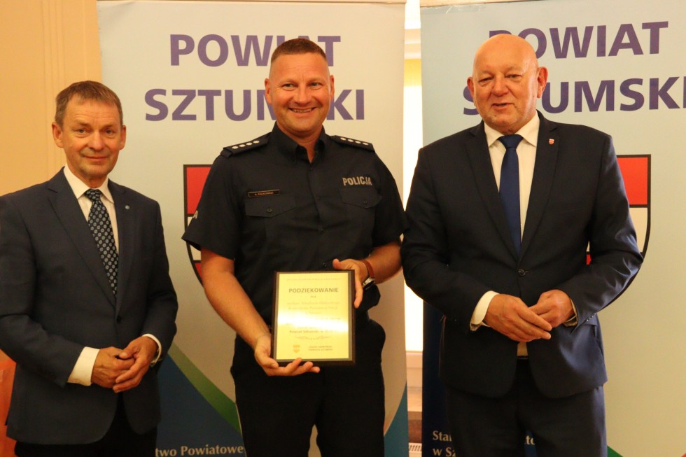 Sesja Rady Powiatu Sztumskiego - podsumowanie skutków ulewnych deszczy i podziękowania dla służb.