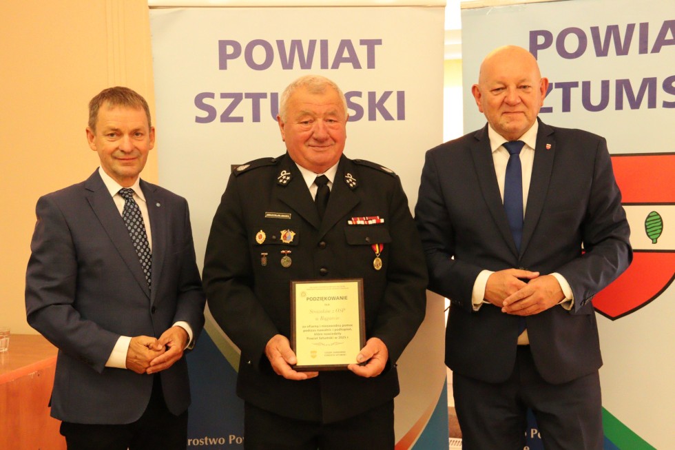 Sesja Rady Powiatu Sztumskiego - podsumowanie skutków ulewnych deszczy i podziękowania dla służb.