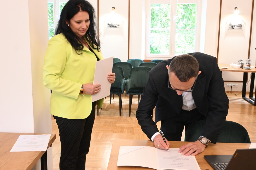 Awans zawodowy nauczyciela Specjalnego Ośrodka Szkolno-Wychowawczego w Nowym Dworze Gdańskim.