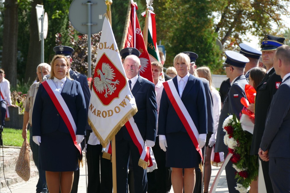 Sztum oddał hołd ofiarom i bohaterom II wojny światowej.