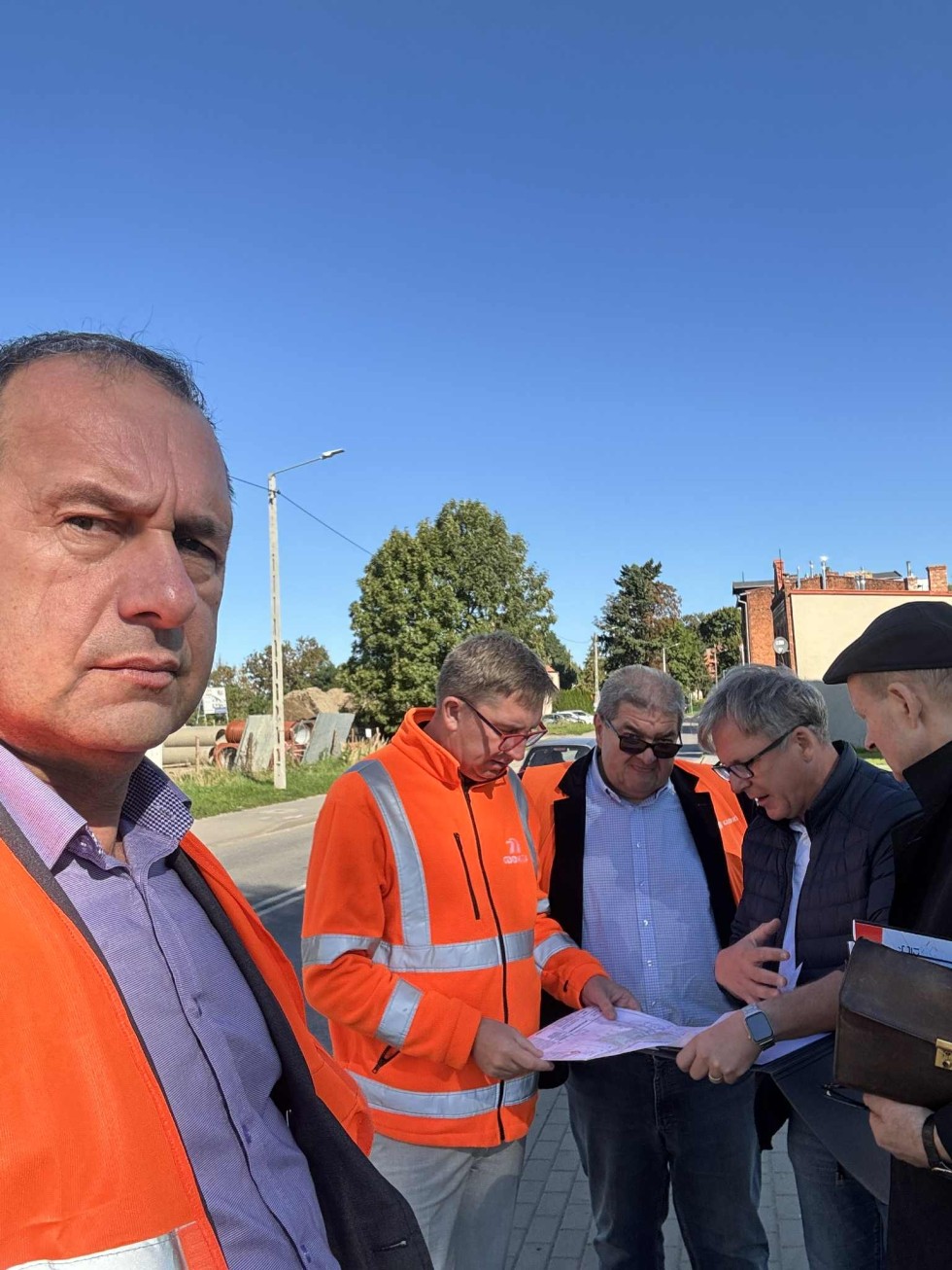 Dyrektor gdańskiego oddziału GDDKiA z wizytą w Starostwie Powiatowym w Malborku – omówiono plany przebudowy dróg krajowych.