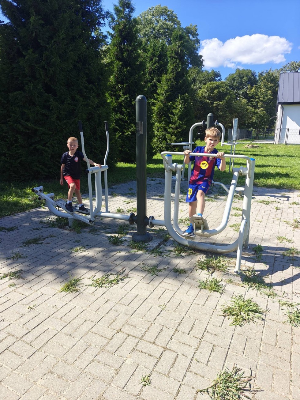 Dzieci z gminy Malbork aktywnie spędzają wakacje. Były wycieczki, warsztaty i festyny