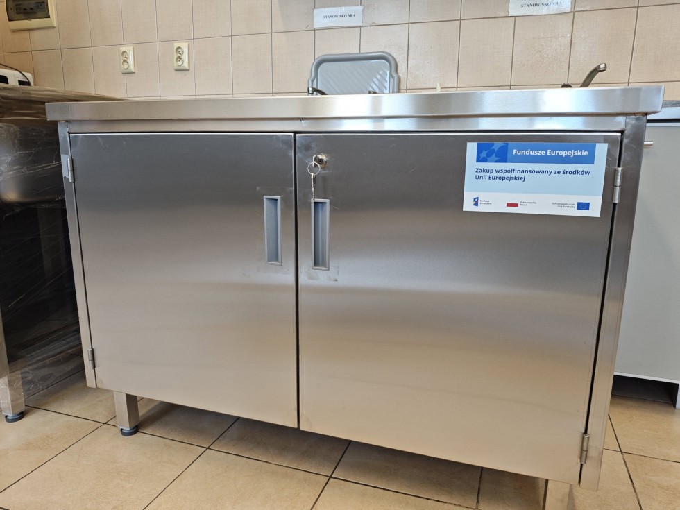 Nowy sprzęt trafił do pracowni gastronomicznych CEZ w Malborku. Uczniowie będą uczyć się jak w profesjonalnej kuchni