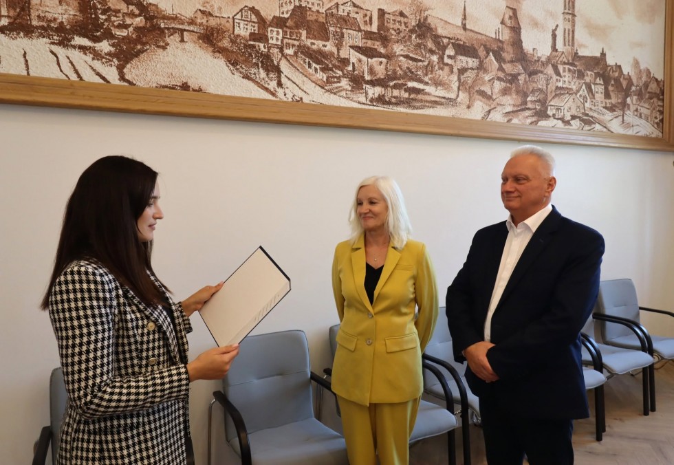 Nowy Staw. Karolina Ressel z awansem na nauczyciela mianowanego