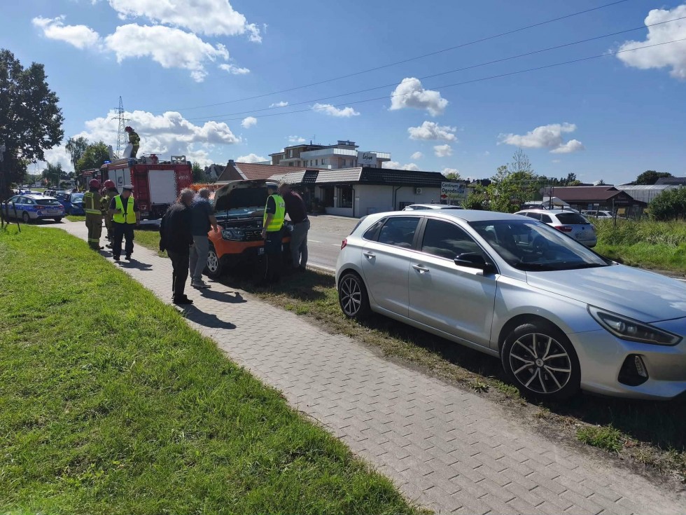 Zderzenie trzech samochodów na DK55 w Malborku. 21-latka ukarana wysokim mandatem
