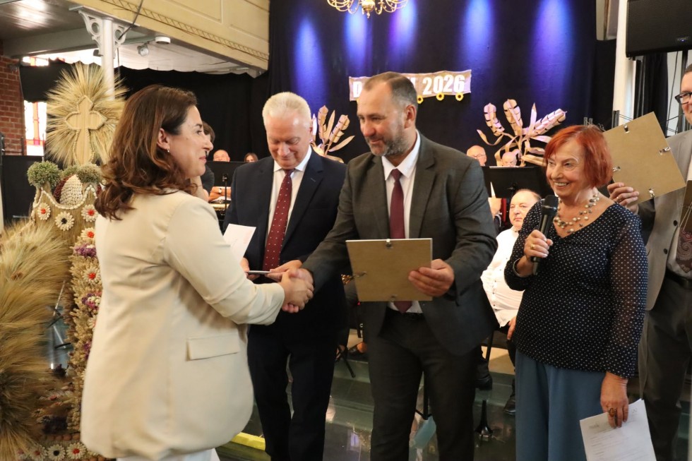 Dożynki Gminne w Nowym Stawie. Mieszkańcy podziękowali za tegoroczne plony