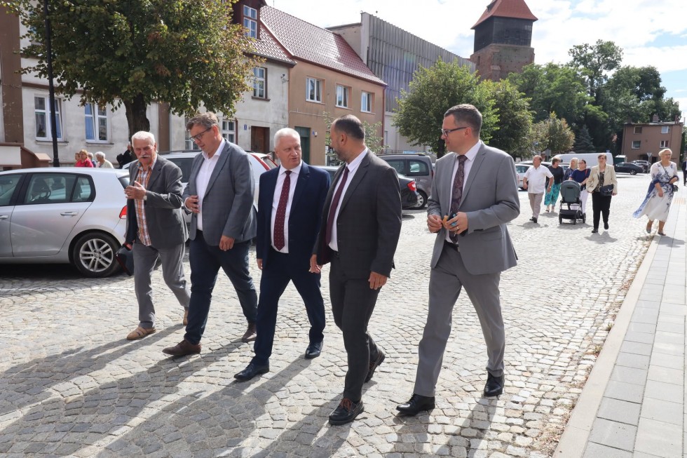 Dożynki Gminne w Nowym Stawie. Mieszkańcy podziękowali za tegoroczne plony