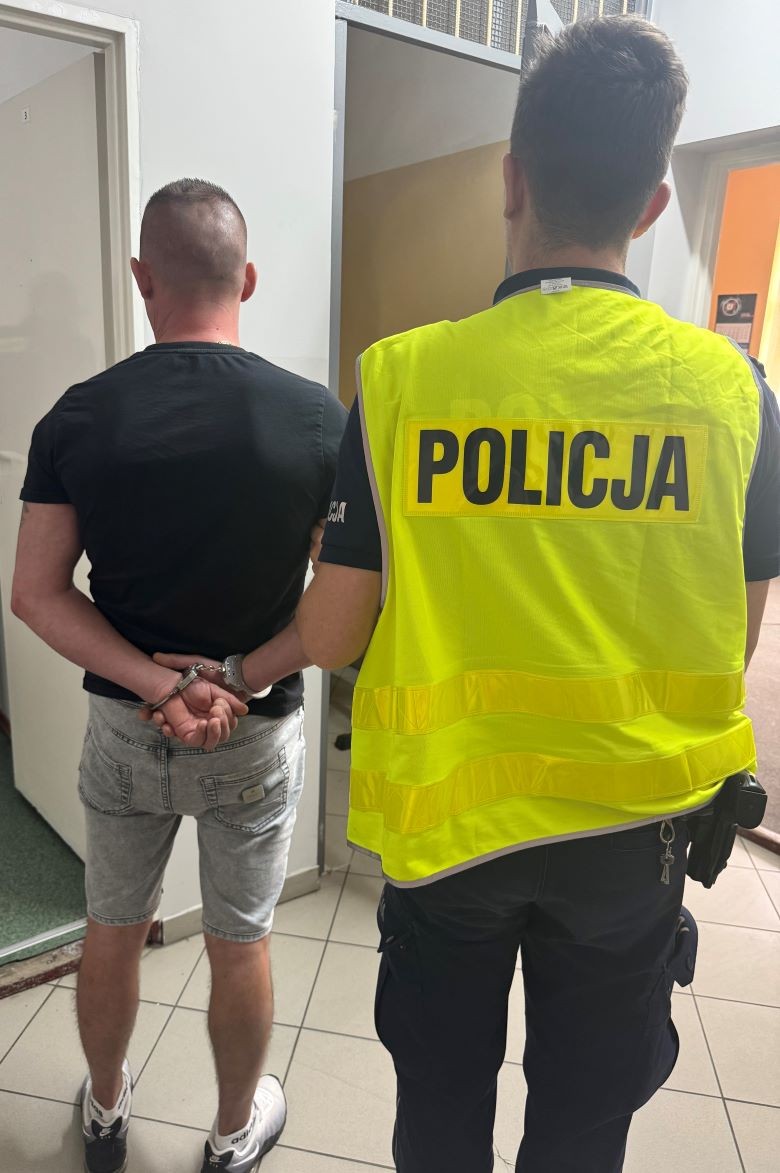 Fałszywe prawo jazdy ujawnione podczas kontroli drogowej w Postolinie