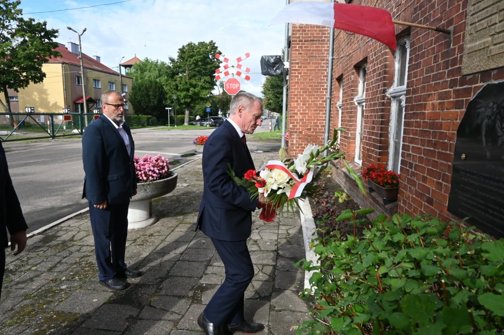 Pamięć jest naszym obowiązkiem - Nowy Dwór Gdański uczcił ofiary II wojny światowej