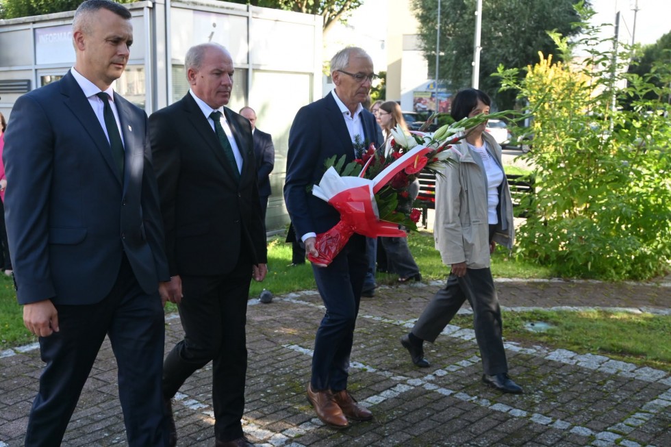 Pamięć jest naszym obowiązkiem - Nowy Dwór Gdański uczcił ofiary II wojny światowej