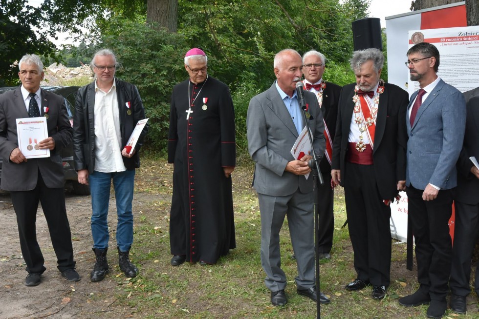 „Inka” wciąż żywa w pamięci. Uroczystości w Waplewie Wielkim i Tulicach