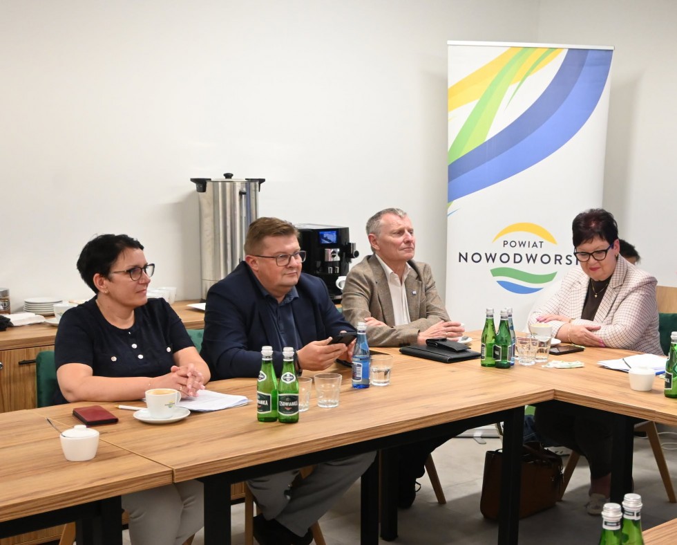Samorządowcy Powiatu Nowodworskiego o współpracy i rozwoju. Ważne tematy podczas Konwentu Powiatowego