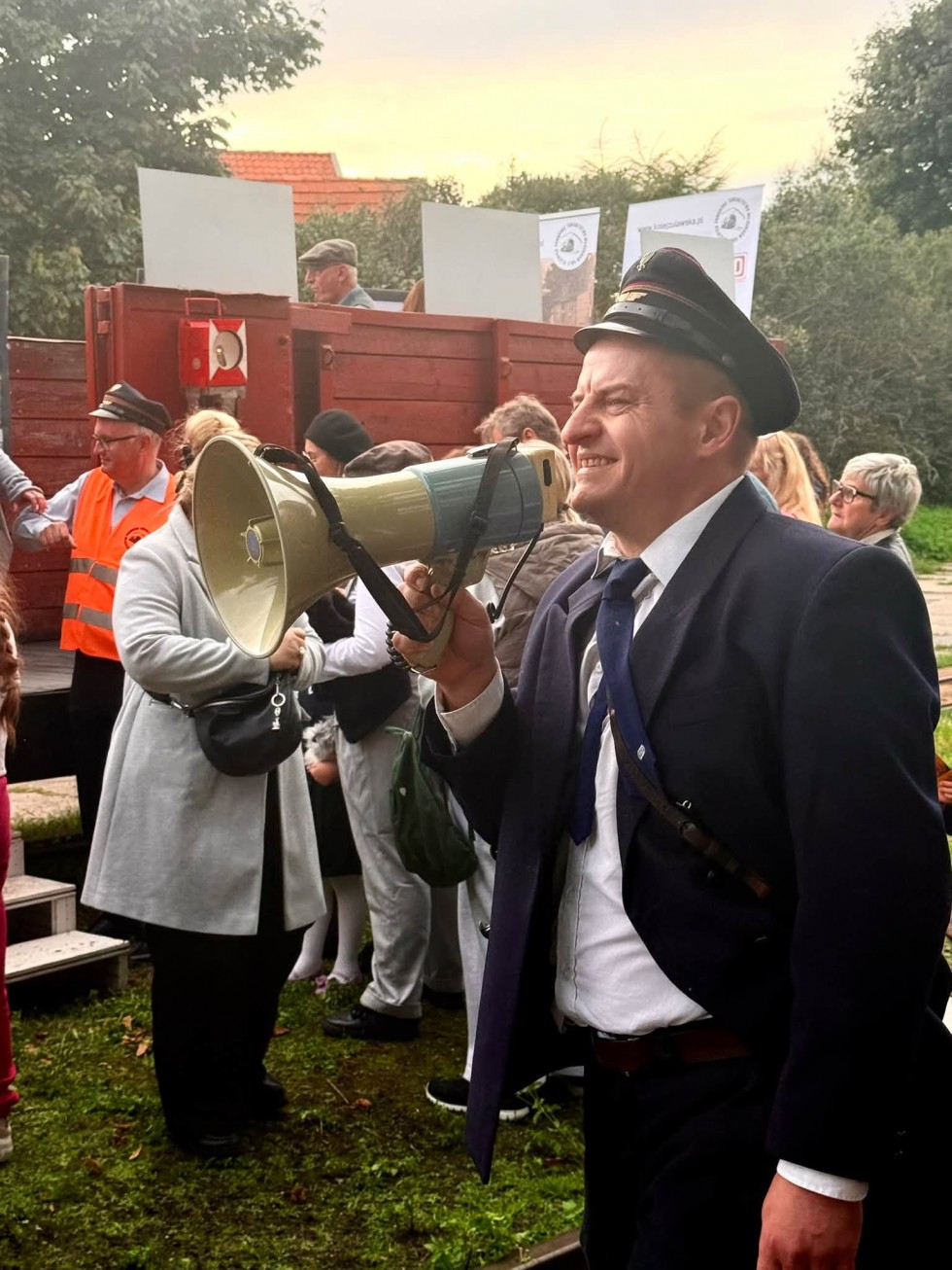 „Pociąg do Sztutowa” pełen historii i muzyki. Niezwykła podróż Żuławską Koleją Dojazdową