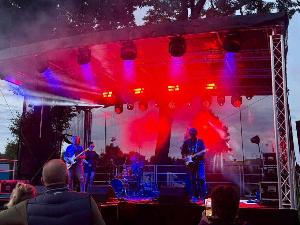 „Pociąg do Sztutowa” pełen historii i muzyki. Niezwykła podróż Żuławską Koleją Dojazdową