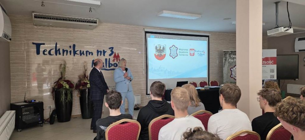 Technikum nr 3 w Malborku rozpoczyna współpracę z Wojskową Akademią Techniczną. Nowy kierunek już od przyszłego roku