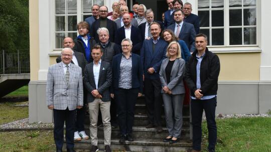 Historia rodu Sierakowskich i polskiej szlachty na Powiślu. Naukowa konferencja w Waplewie Wielkim
