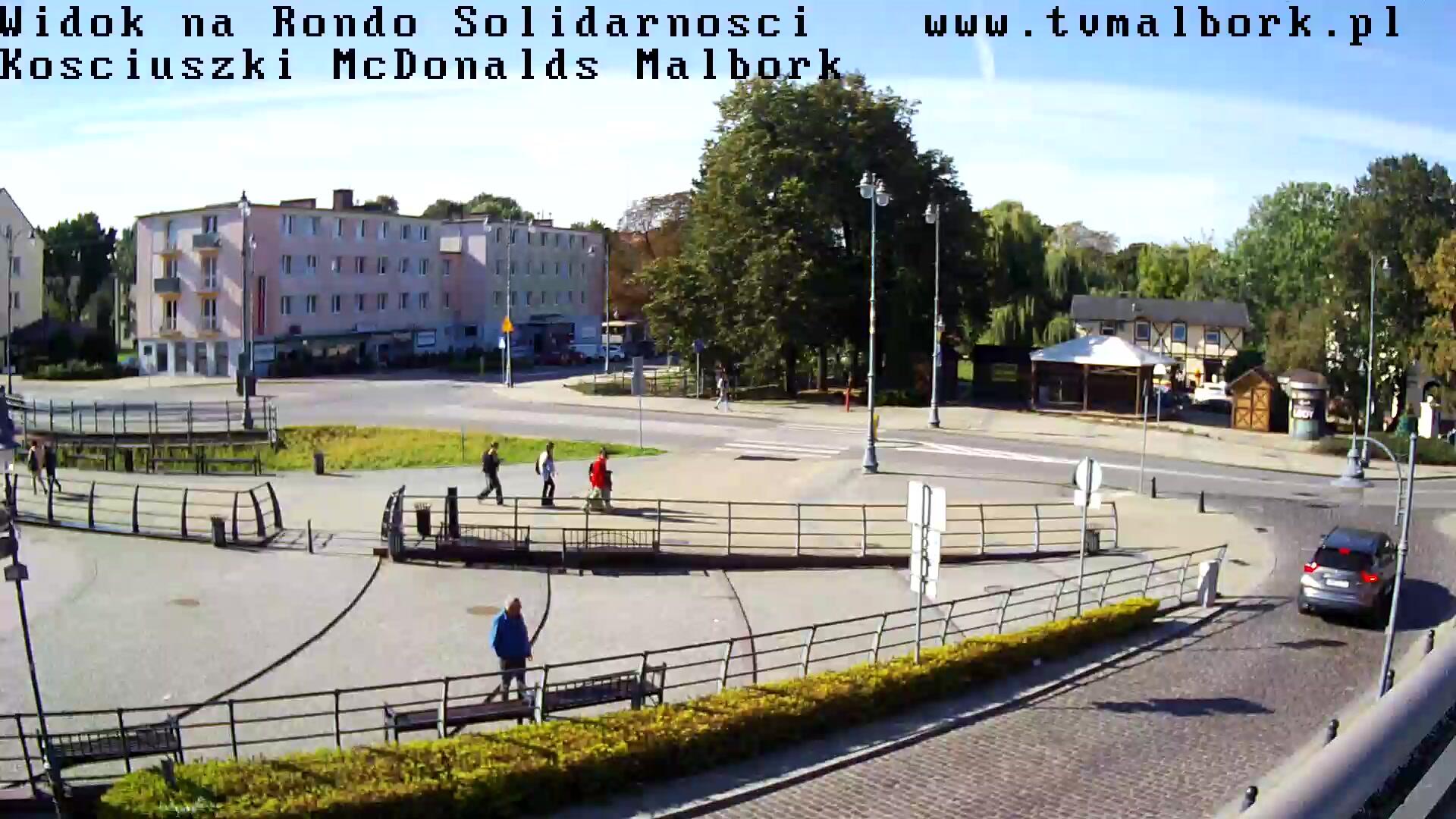 Podgląd: Rondo Solidarności - ul. Piastowska - Józefa Piłsudskiego - Adama Mickiewicza w Malborku. Na żywo z McDonald's