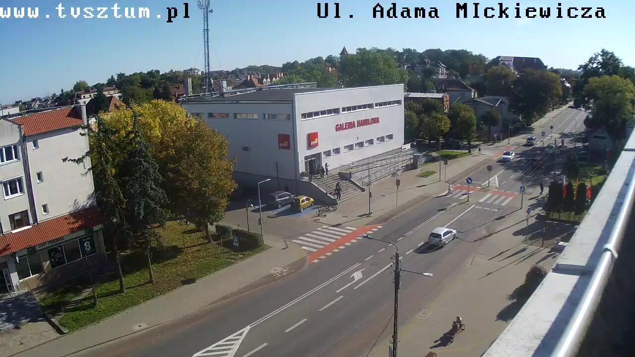 Podgląd: Sztum, ul. Adama Mickiewicza. Widok z Urzędu Miasta i Gminy w Sztumie - kamera pogodowa na żywo